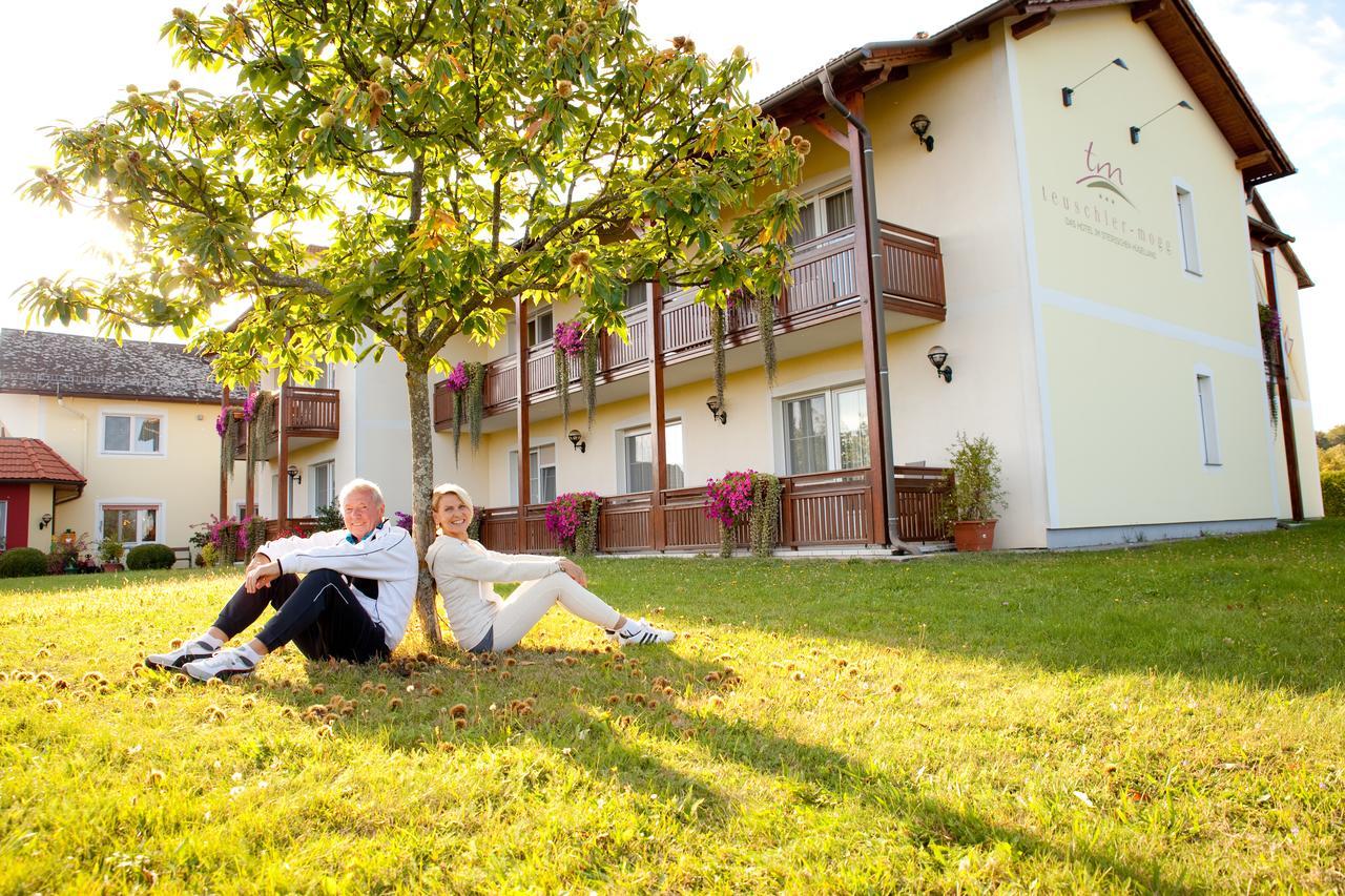 Hotel-Restaurant Teuschler-Mogg Bad Waltersdorf Inklusiv Genusscard Exteriér fotografie